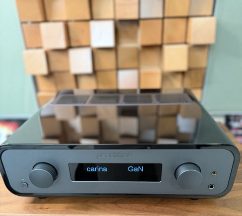Peachtree Audio Carina GaN — open box, gloss black chassis